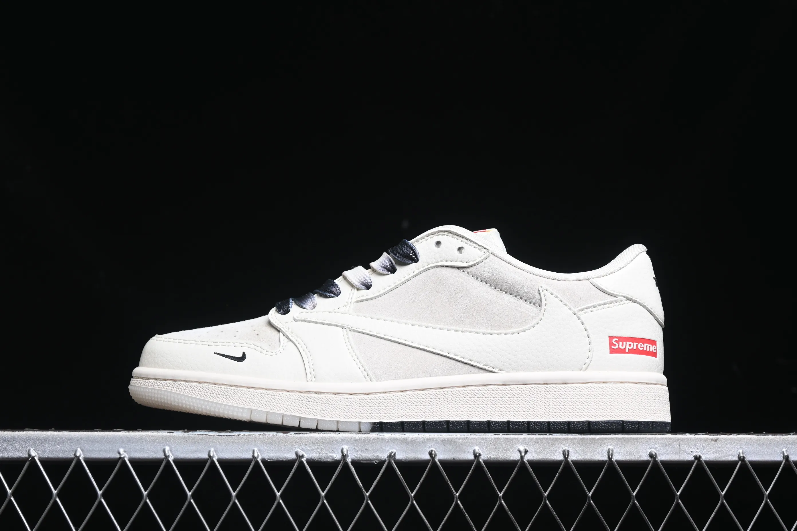 All categories Air Jordan Jordan series basketball shoes Air Jordan 1 Low High-end customized low-top sneakers Travis Scott x Fragment Design x Air Jordan 1 Low OG SP AJ1 Joe 1 Sup joint-off-white blue pig eight pairs low-top cultural casual sneakers BB7518-002